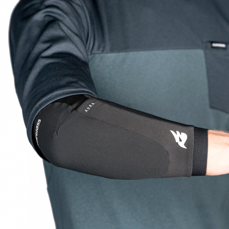 Bluegrass Aura Elbow Pads Black-1