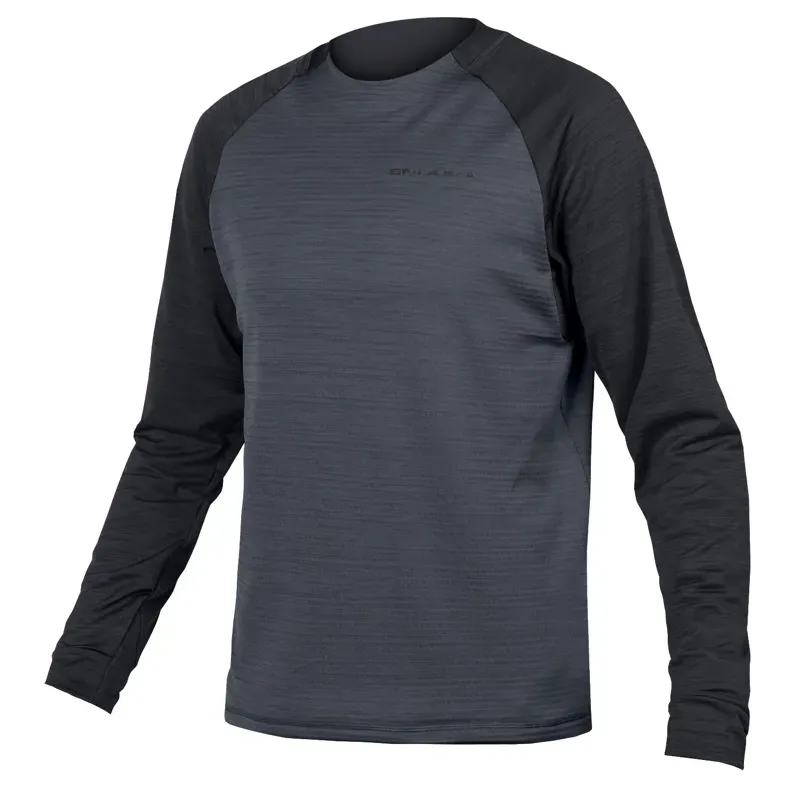 Endura SingleTrack Long Sleeve Jersey in Black