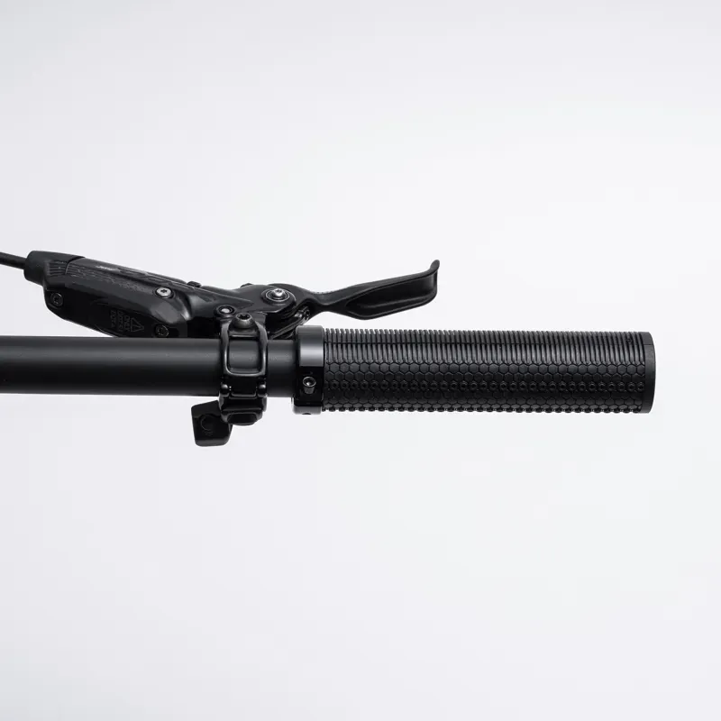Fabric FunGuy Handlbar Grips Black-2