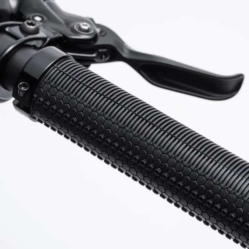 Fabric FunGuy Handlbar Grips Black-3