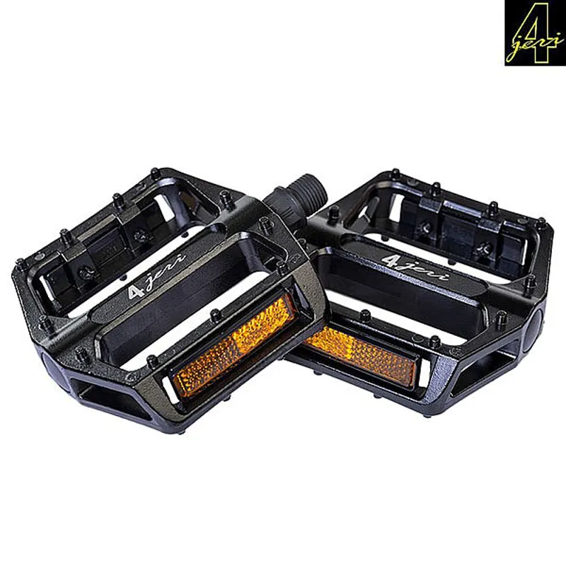 4-Jeri Pro-Style Platform Pedals 1/ 2 Black 1/2