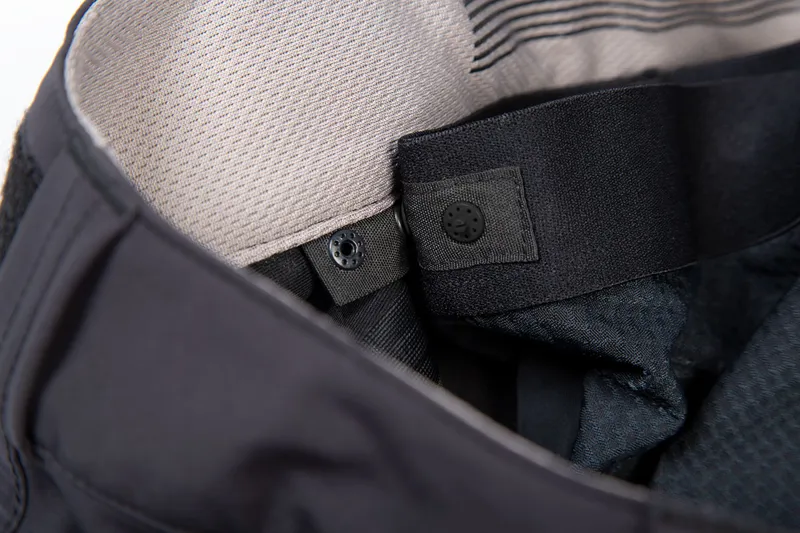 Endura Womens MT500 Spray II Black Baggy Trouser-3