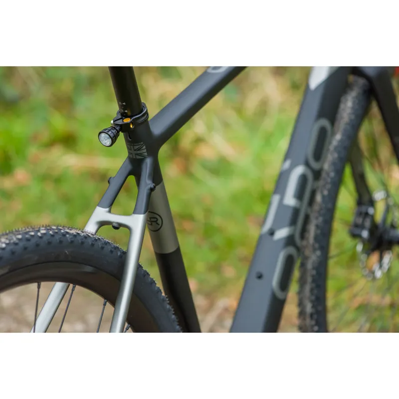 Orro 2024 Terra C 105 Hydro Black / Grey Carbon Gravel Bike-3