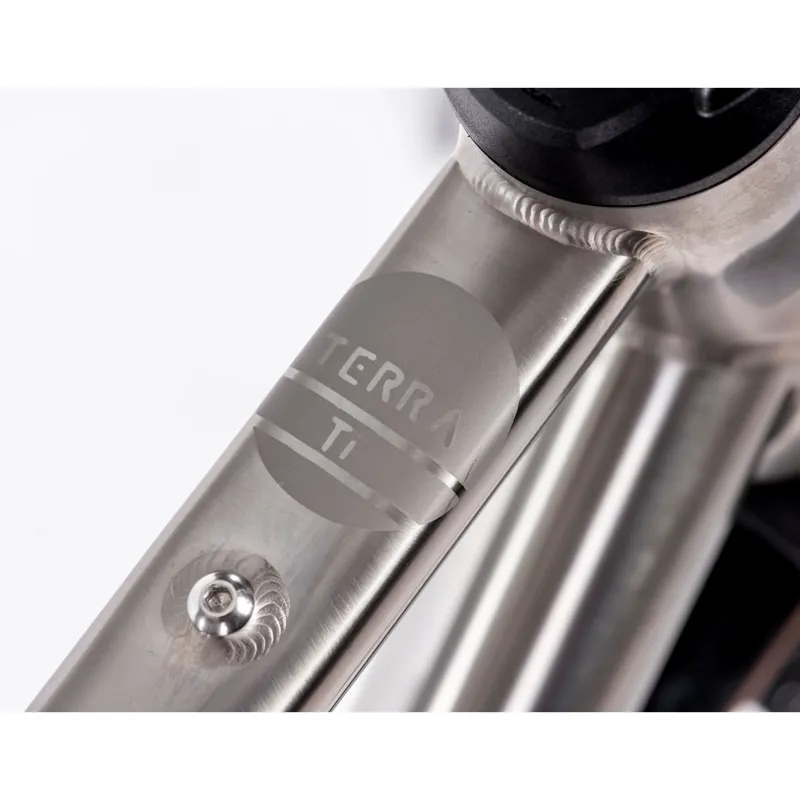 Orro Terra Ti GRX800 Titanium Gravel Bike-2