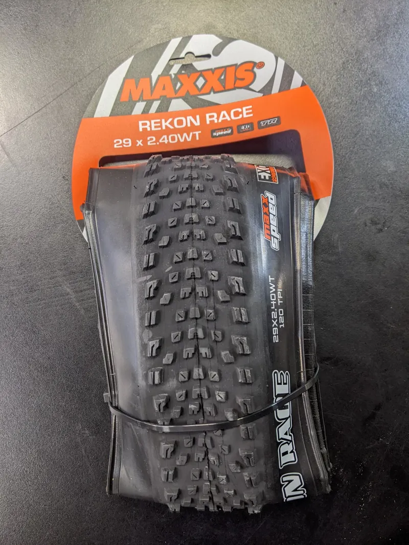 REKON Race Fld MS Exo/ Tr Black 29x2.40 maxxspeed