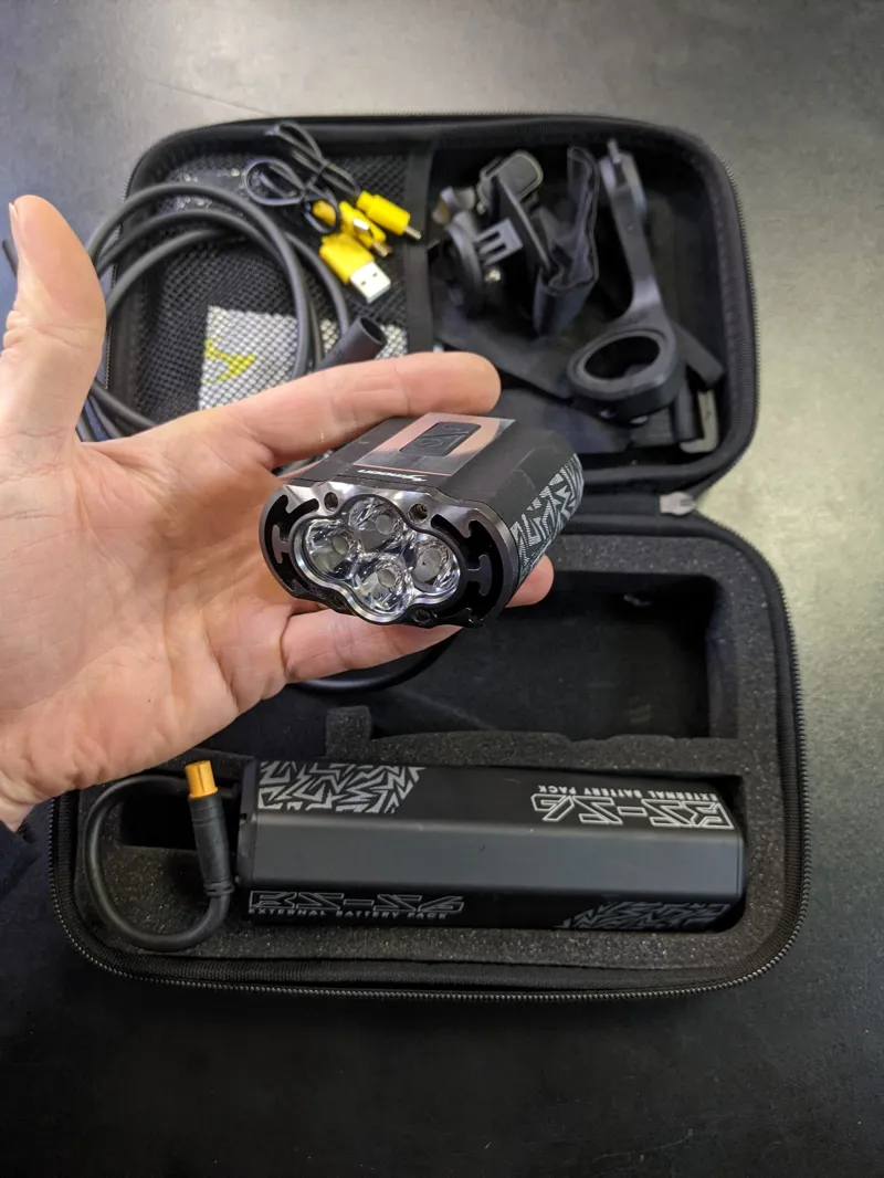 Moon Canopus Pro 6000 lumen Black  High Power Headlight-4