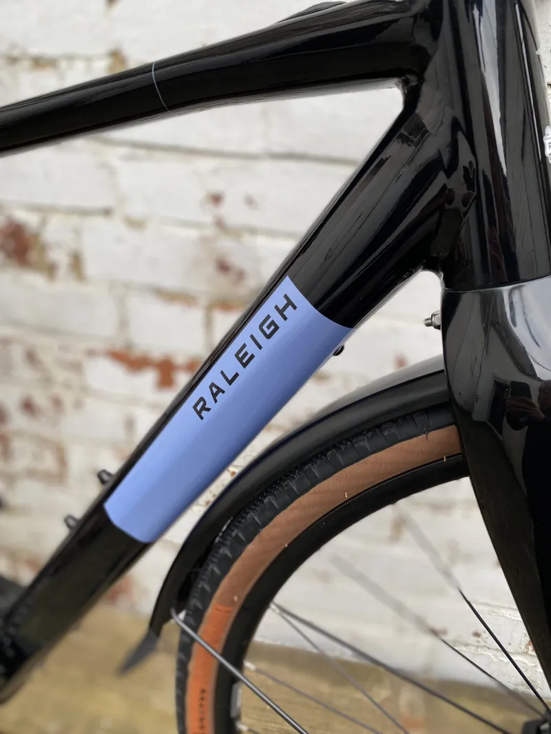 Raleigh Trace 700c Midnight Black-1