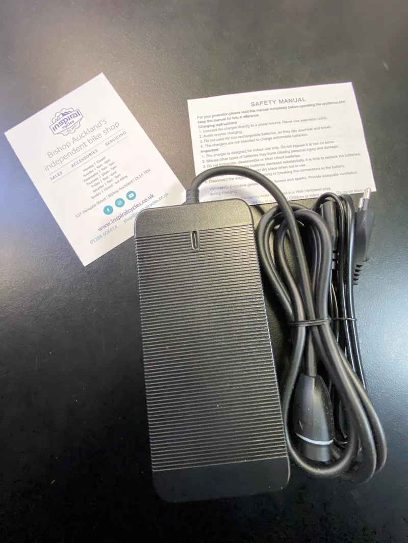 Simplo InTube 740WH Charger