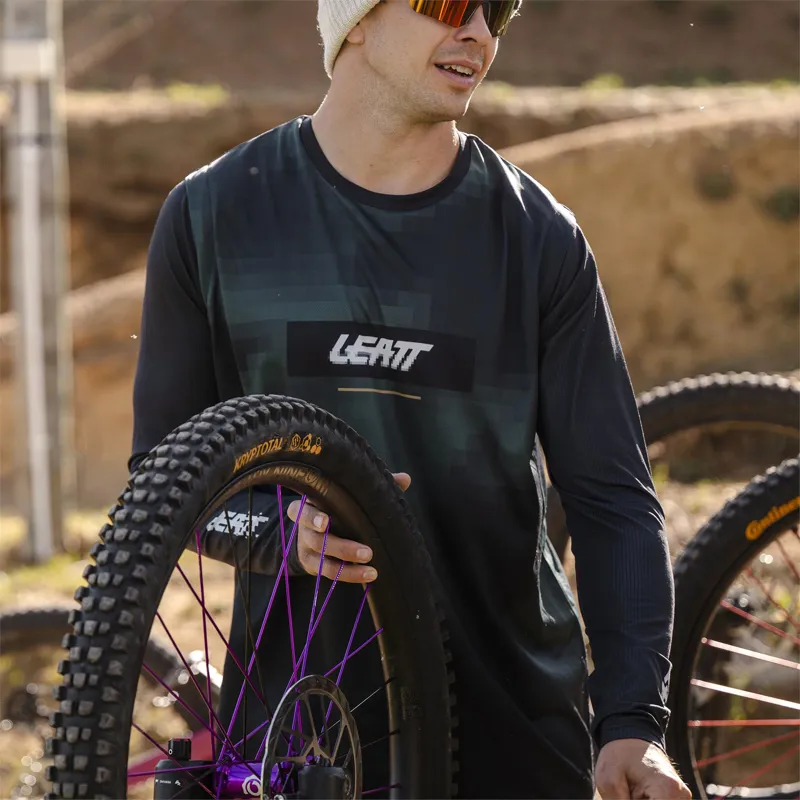 Leatt 1.0 MTB Ride Kit 2026: SZYMON GODZIEK-1