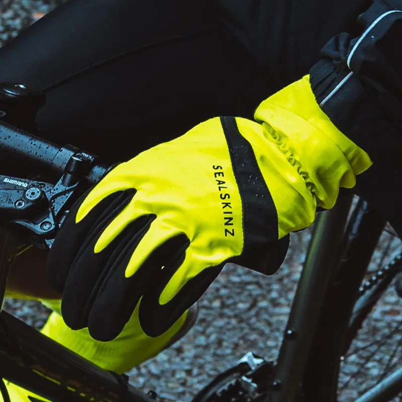 sealskinz women's all weather cycle gloves